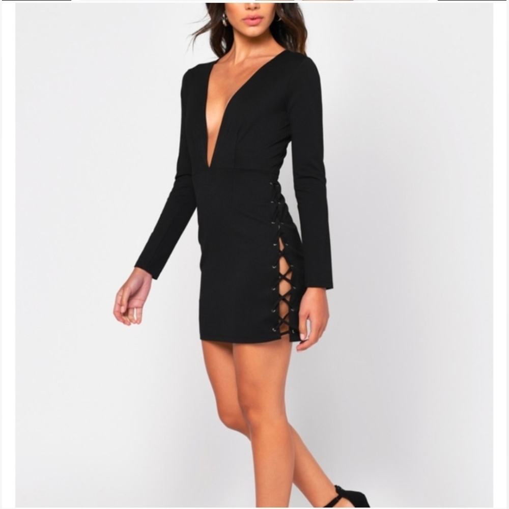 Tobi Black Long Sleeve Lace-Up Dress